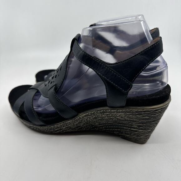 Umberto Raffini Wedge Orchid Laser Cutout Black Sandals WMNS US8.5 EU39 #9540 - Picture 4 of 9